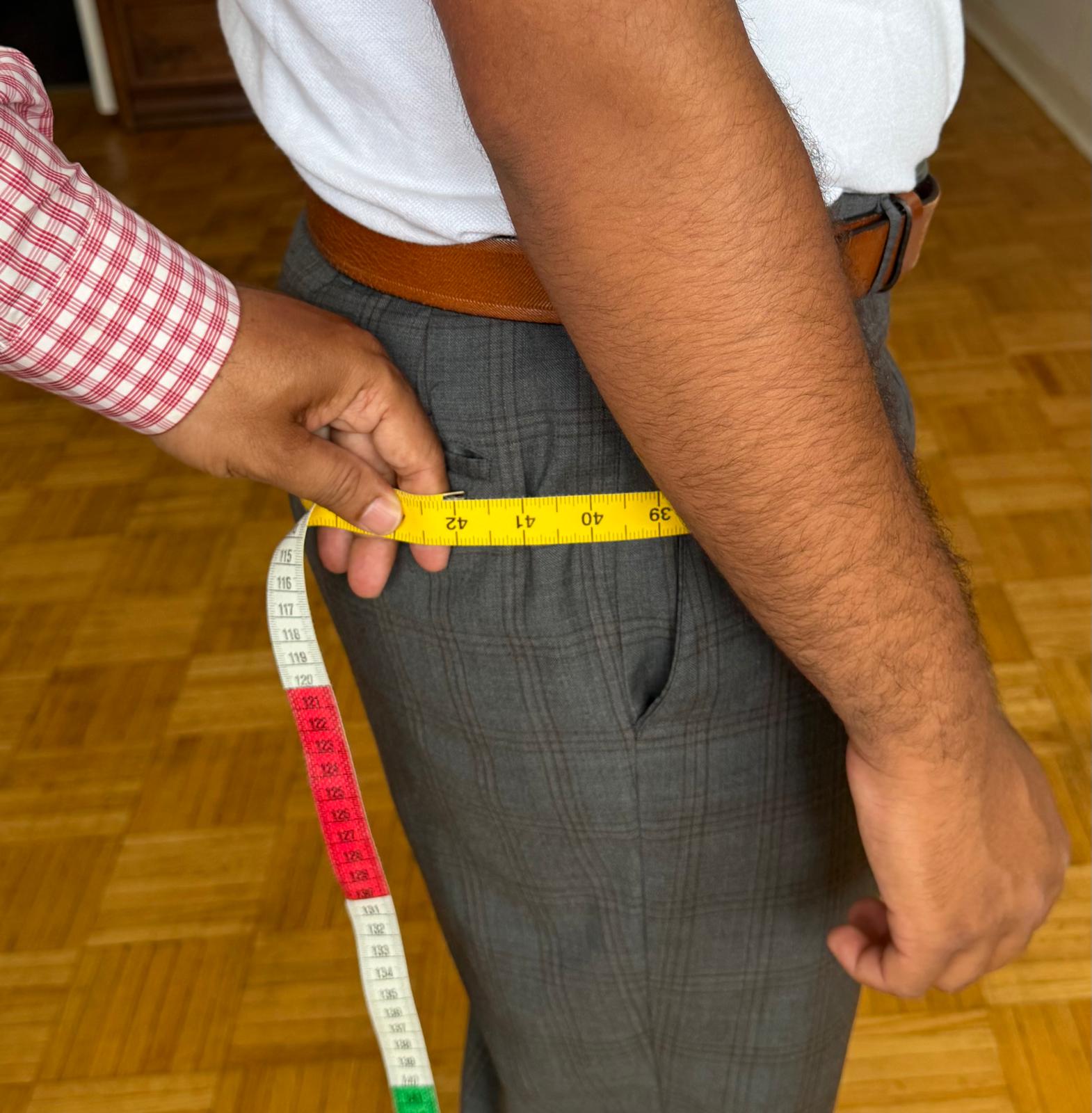 Men's Hip measurement demonstration